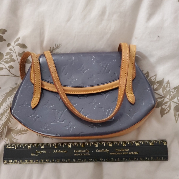 Louis Vuitton Biscayne Bay PM - Picture 3 of 11